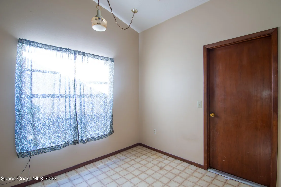 Photo of 1816 Clover Circle