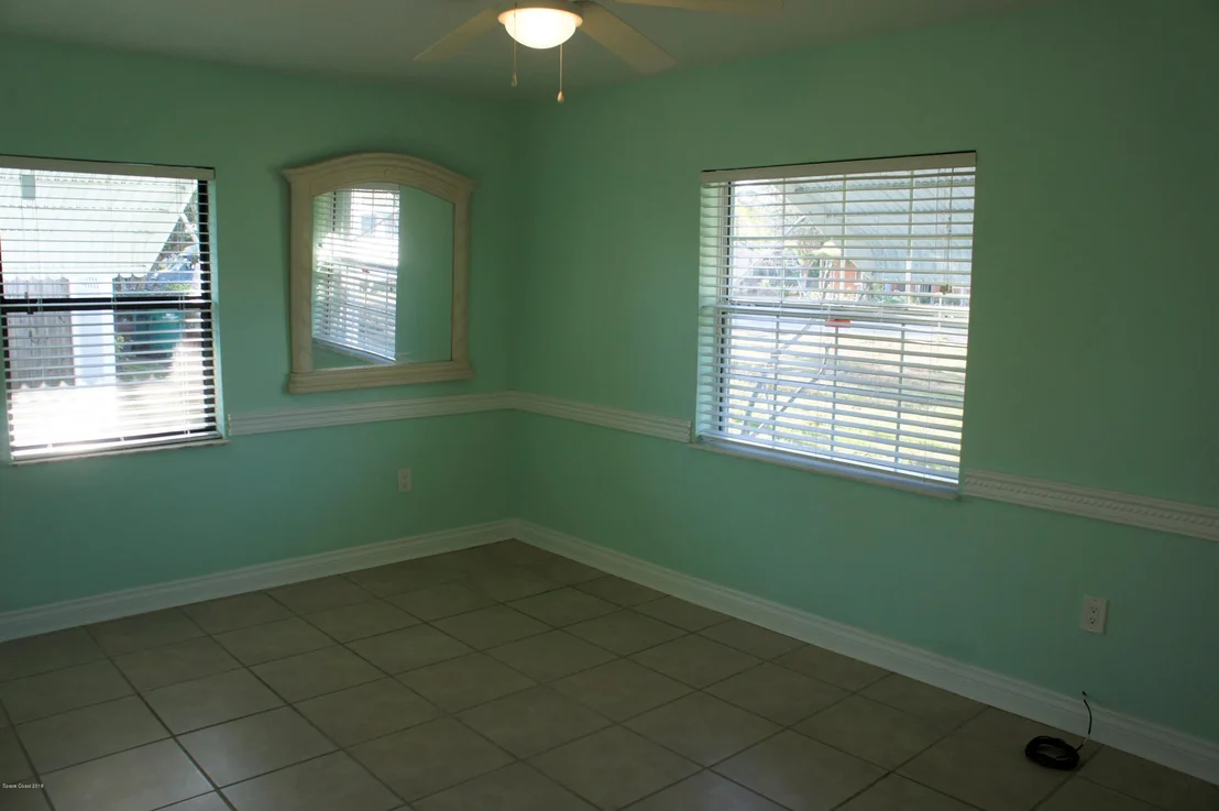 Photo of 456 Willow Lane