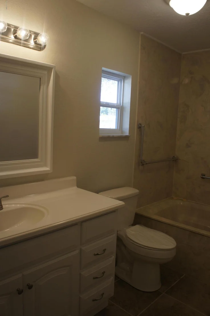Photo of 1310 Sun Circle E
