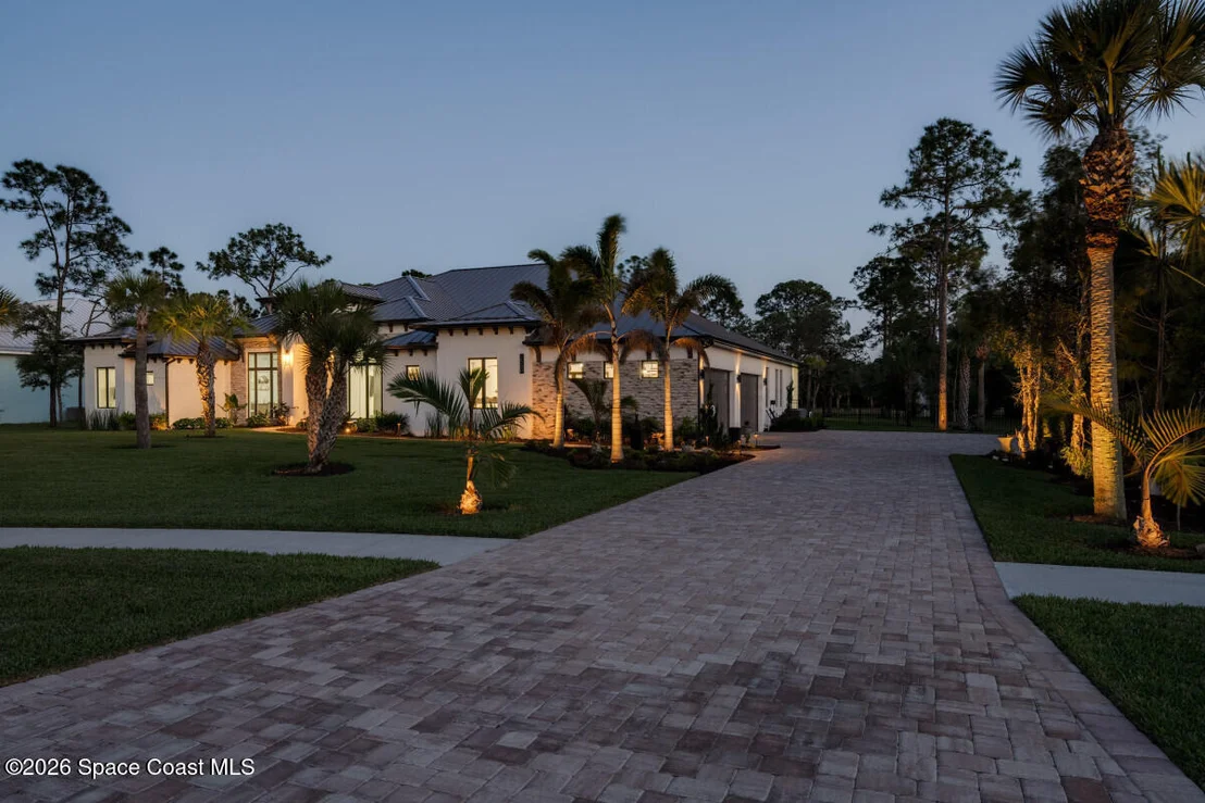 Photo of 2550 Pimlico Lane