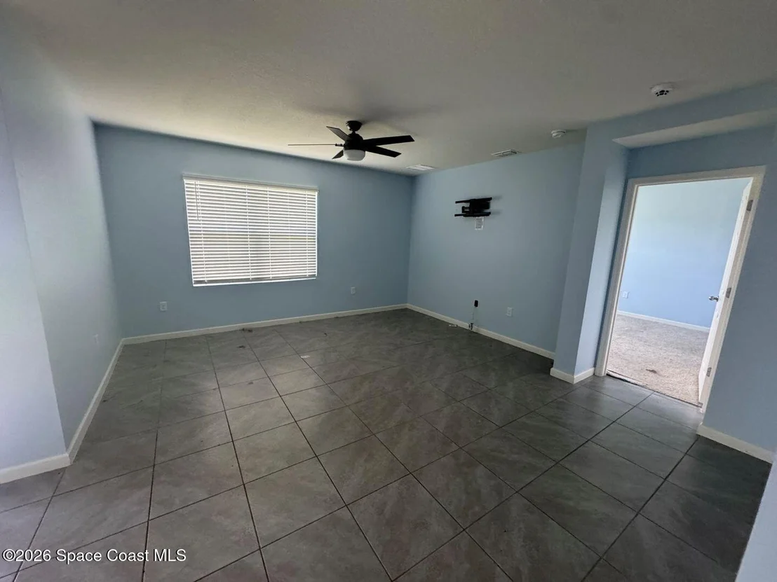 Photo of 3597 E Aberdeen Drive SE