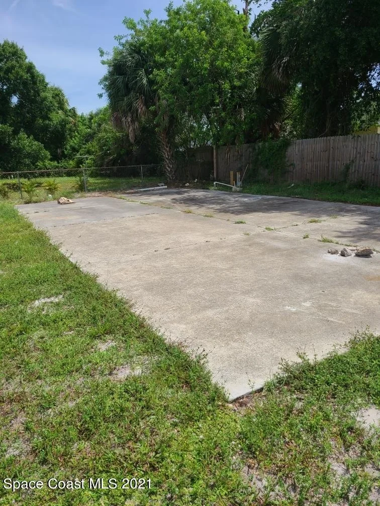 Photo of 1615 Seneca Drive