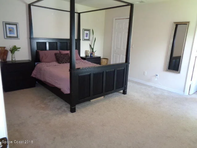 Photo of 827 Honeysuckle Drive