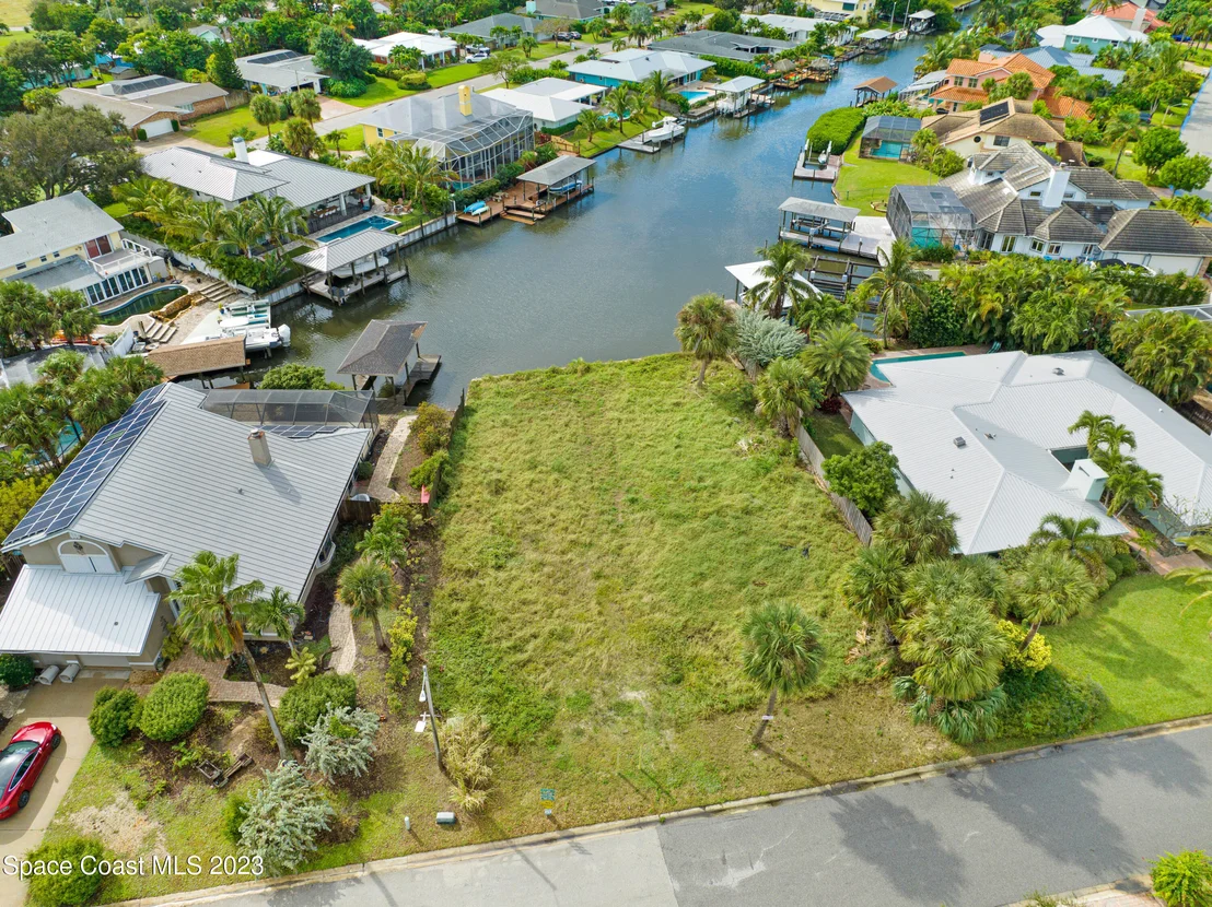 Photo of 394 River View Lane