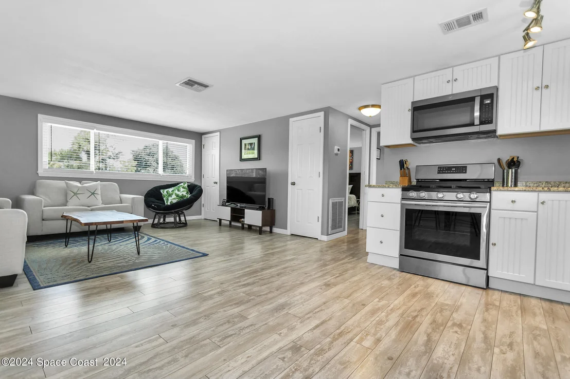 Photo of 492 Dempsey Drive
