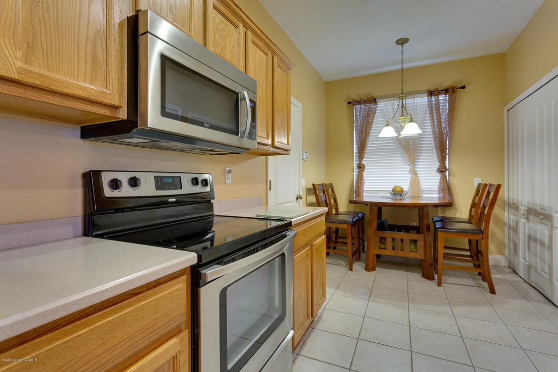 Photo of 1431 Bridgeport Circle