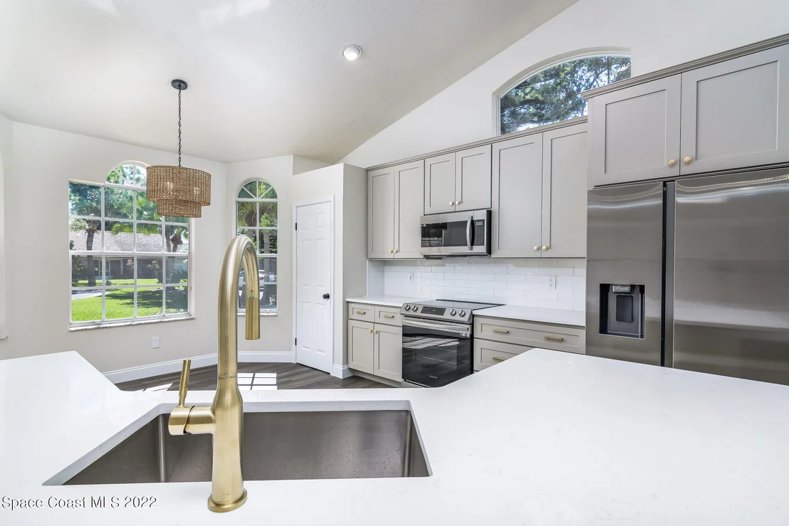 Photo of 480 Prestwick Court