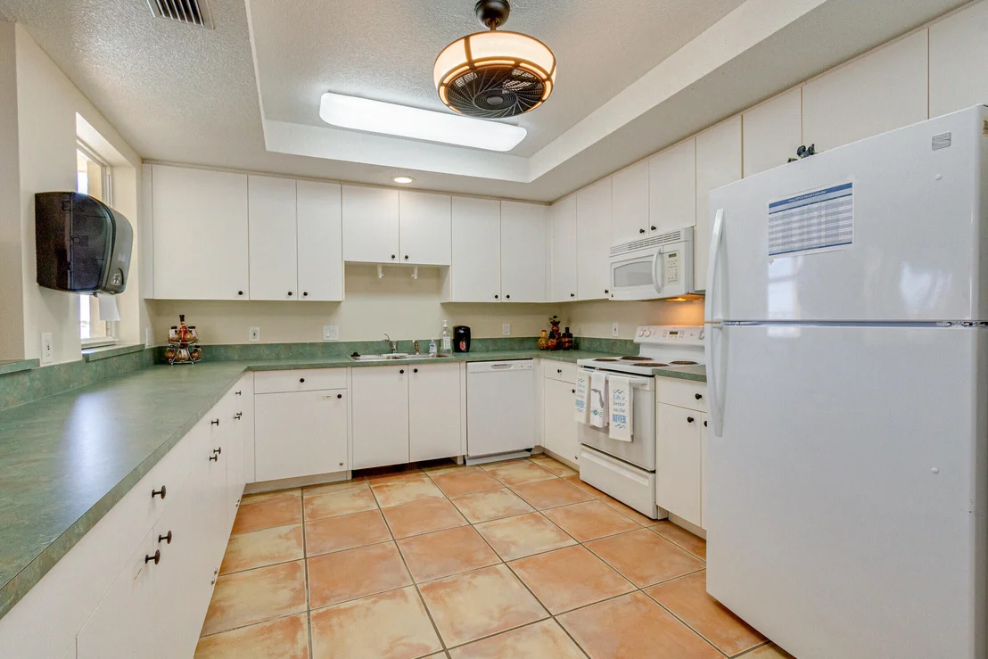 Photo of Unit 604 at 100 Riverside Drive