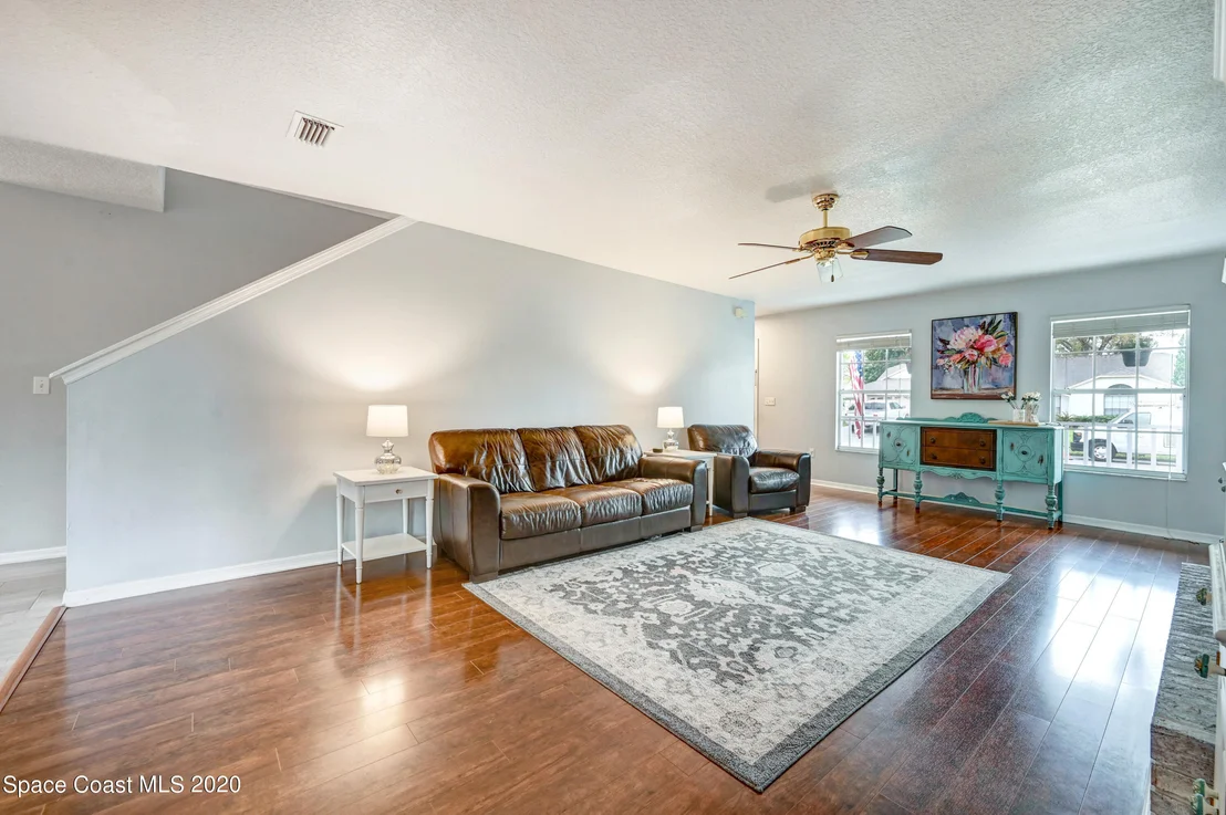 Photo of 892 Spirea Drive
