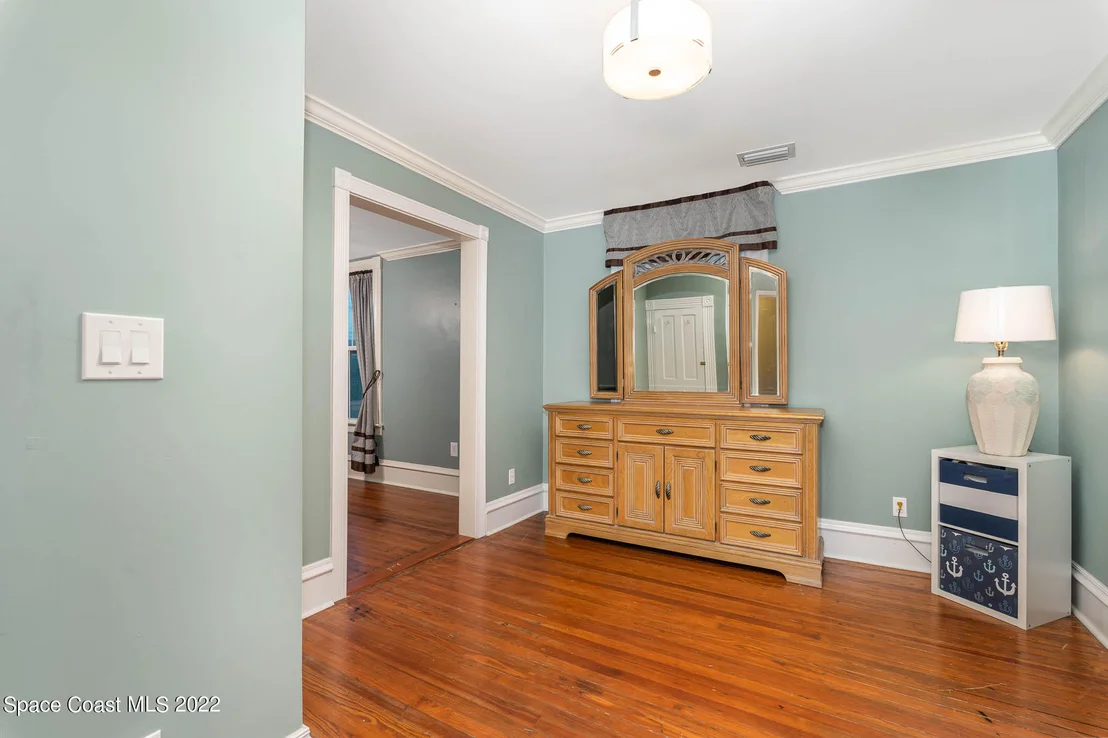 Photo of 1695 Highland Avenue