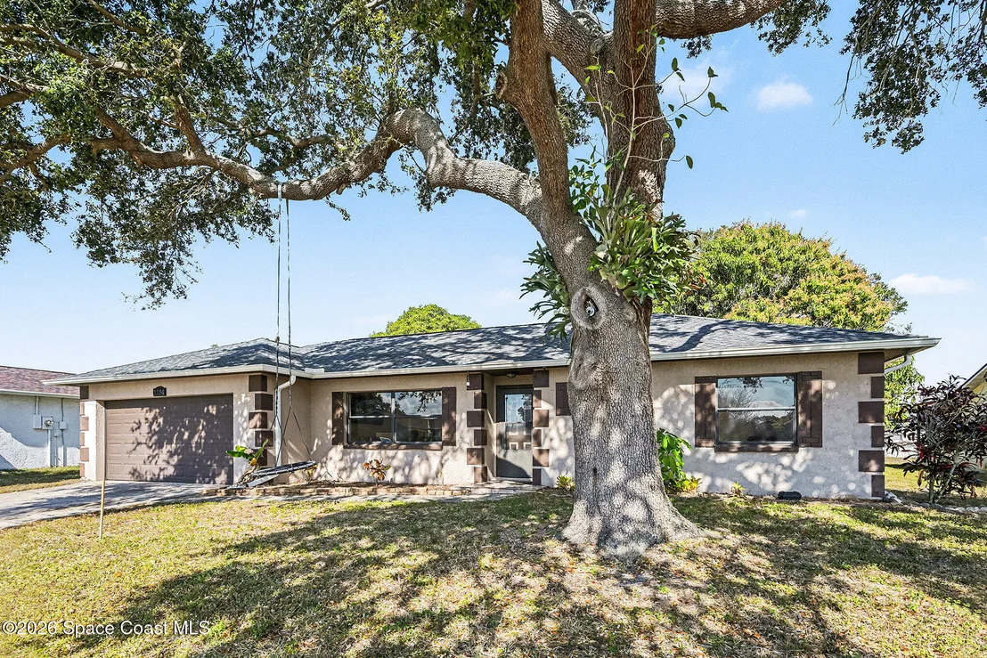 Photo of 1584 Gardner Dr Drive