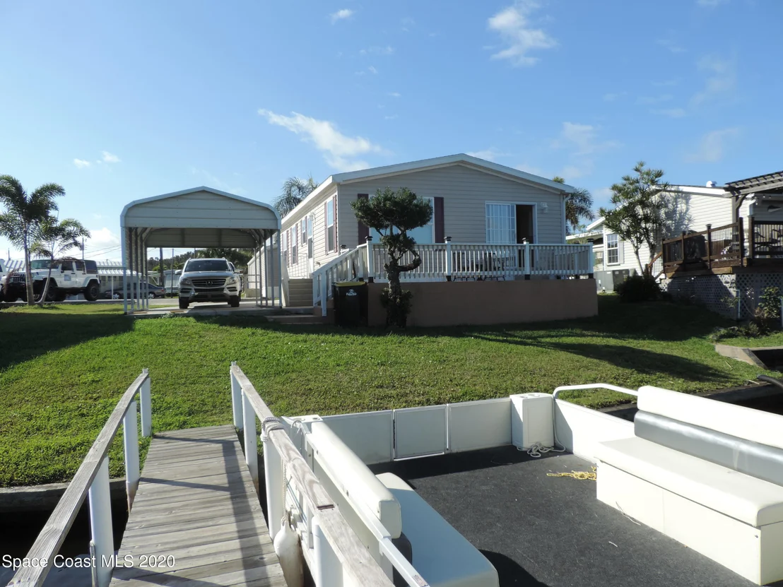 Photo of 3034 Indian River Drive NE