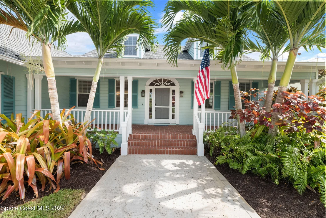Photo of 416 Riverview Lane