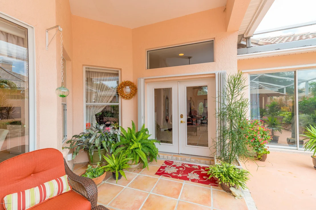 Photo of 919 Palm Brook Drive
