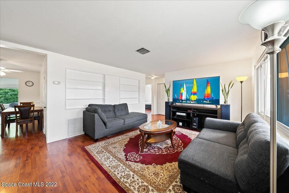 Photo of 2546 Lorna Drive