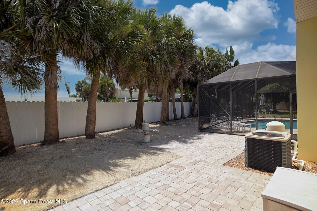 Photo of 325 Hibiscus Trail