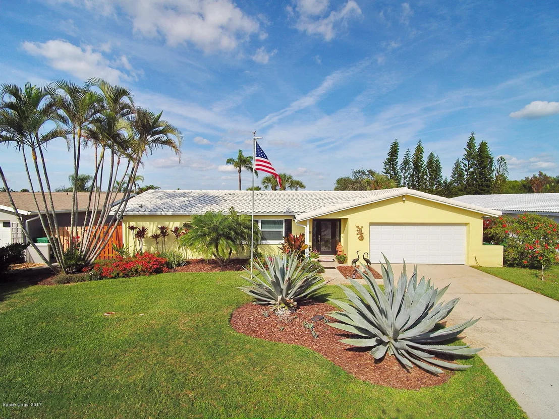 Photo of 346 Brightwaters Drive