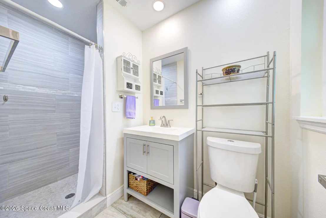 Photo of 452 Alice Drive