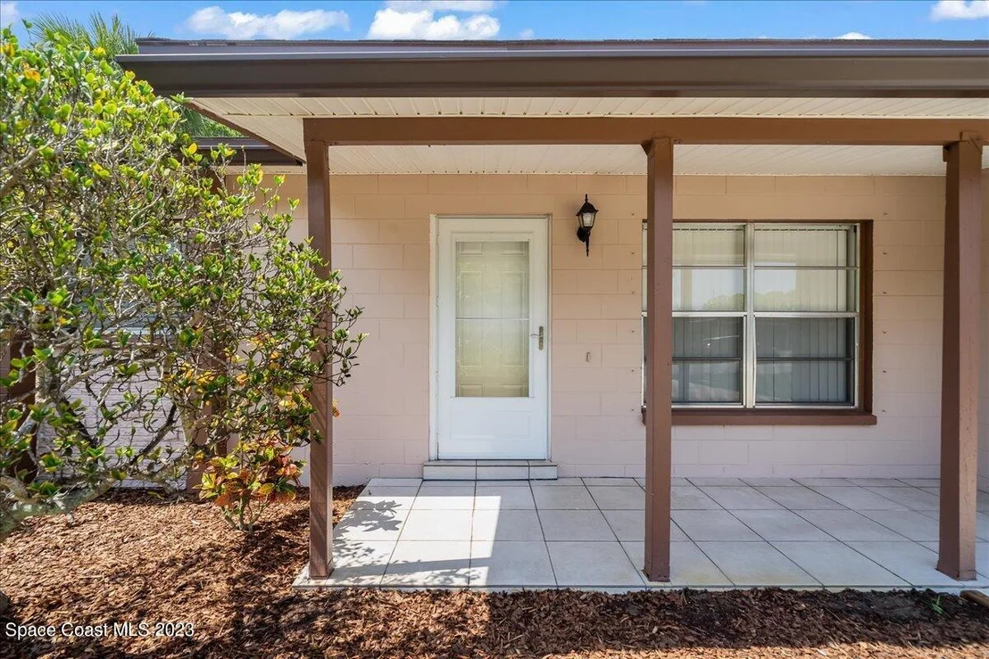 Photo of 1040 Bernice Road