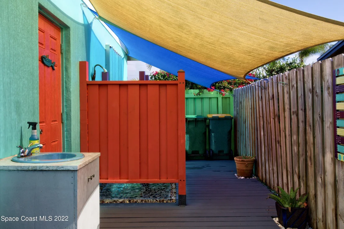 Photo of 153 Clairbourne Avenue