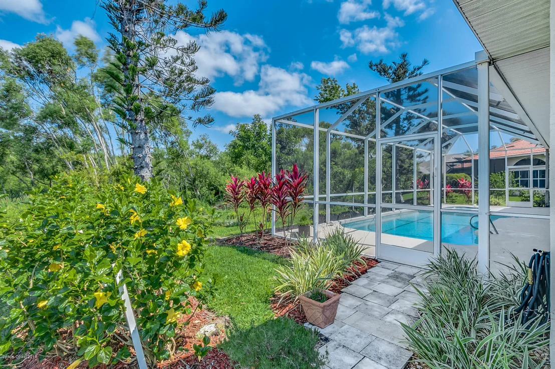 Photo of 1045 Fieldstone Drive