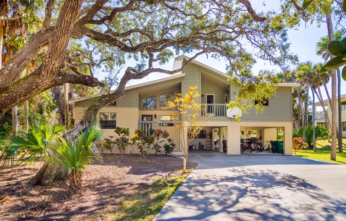 Photo of 107 Seagrape Road