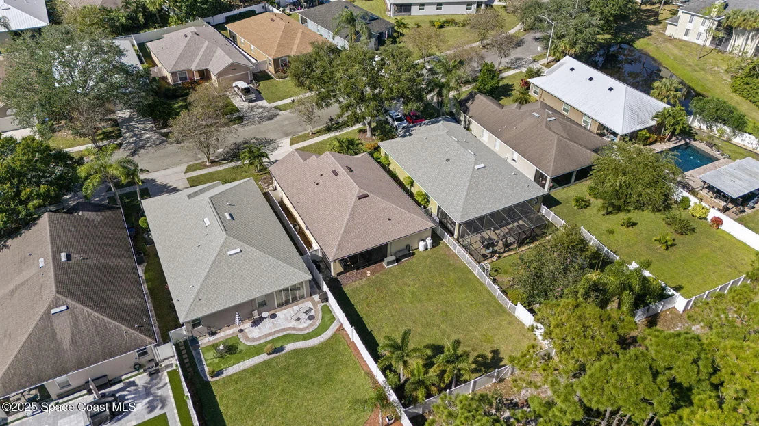 Photo of 381 Waterside Circle