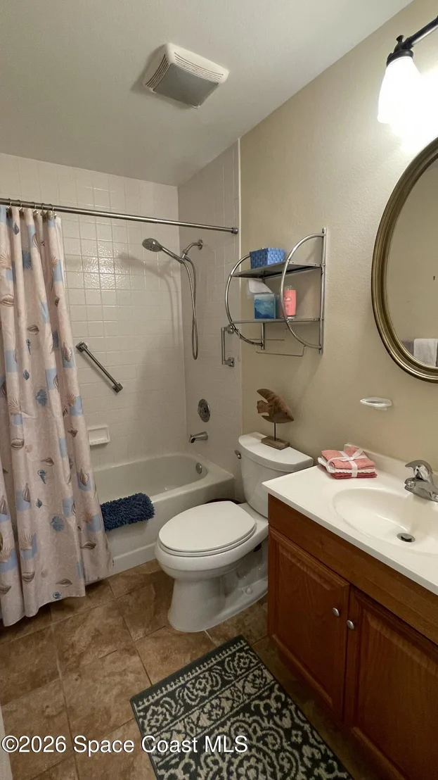 Photo of 865 Bracken Terrace NE