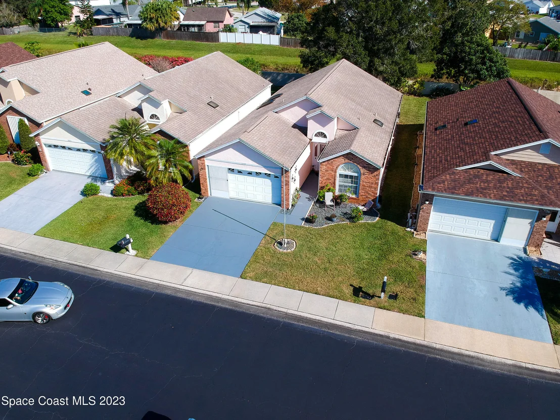 Photo of 1058 S Fork Circle