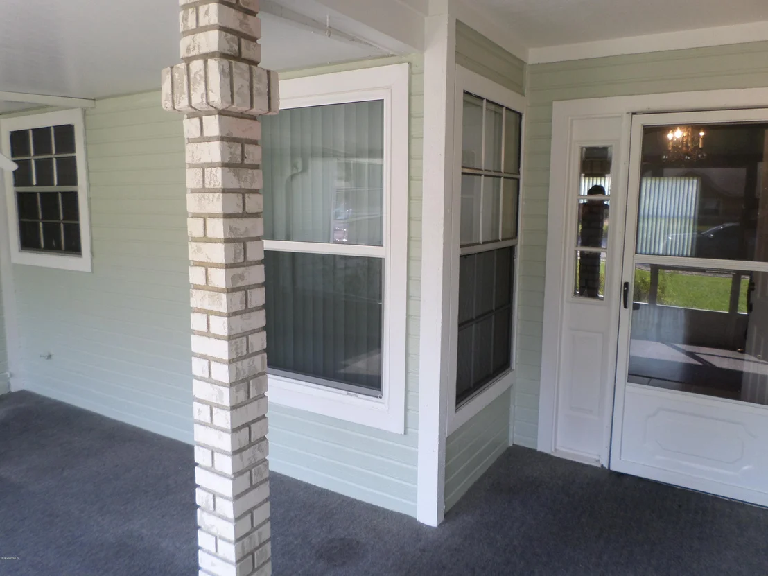 Photo of 831 Pine Shadows Avenue
