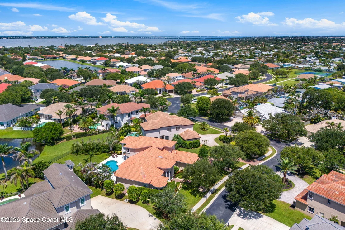 Photo of 242 Flanders Drive