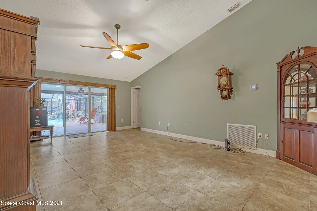 Photo of 6380 Manila Drive