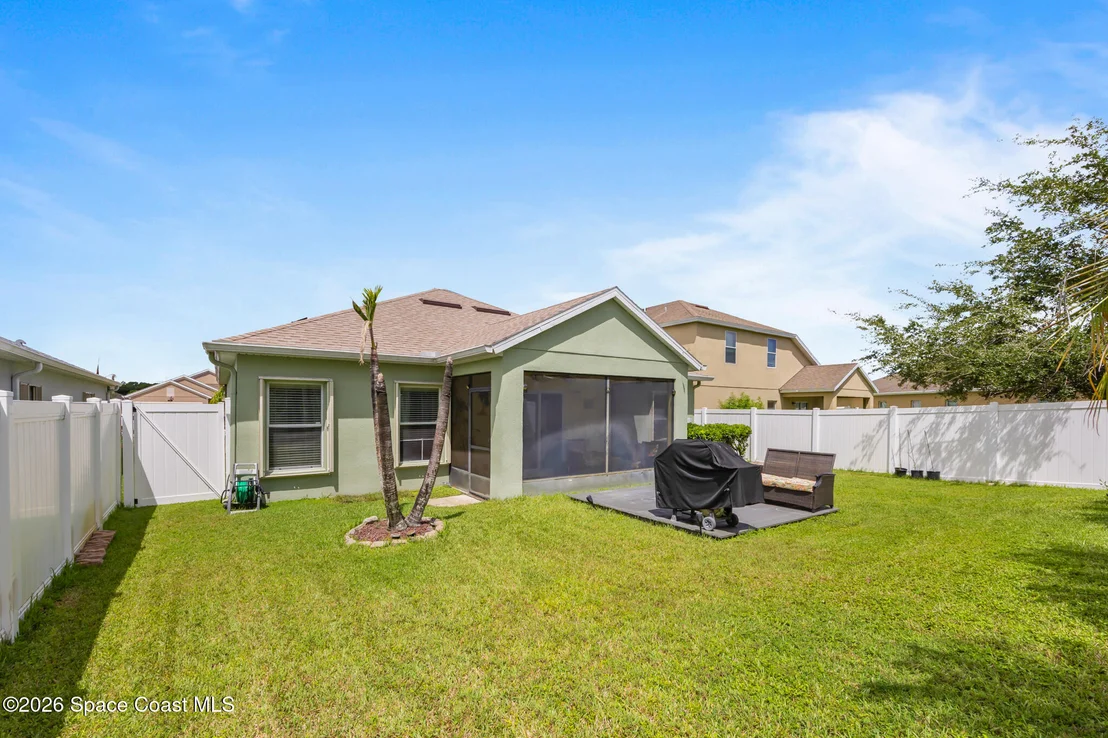 Photo of 1465 Litchfield Drive