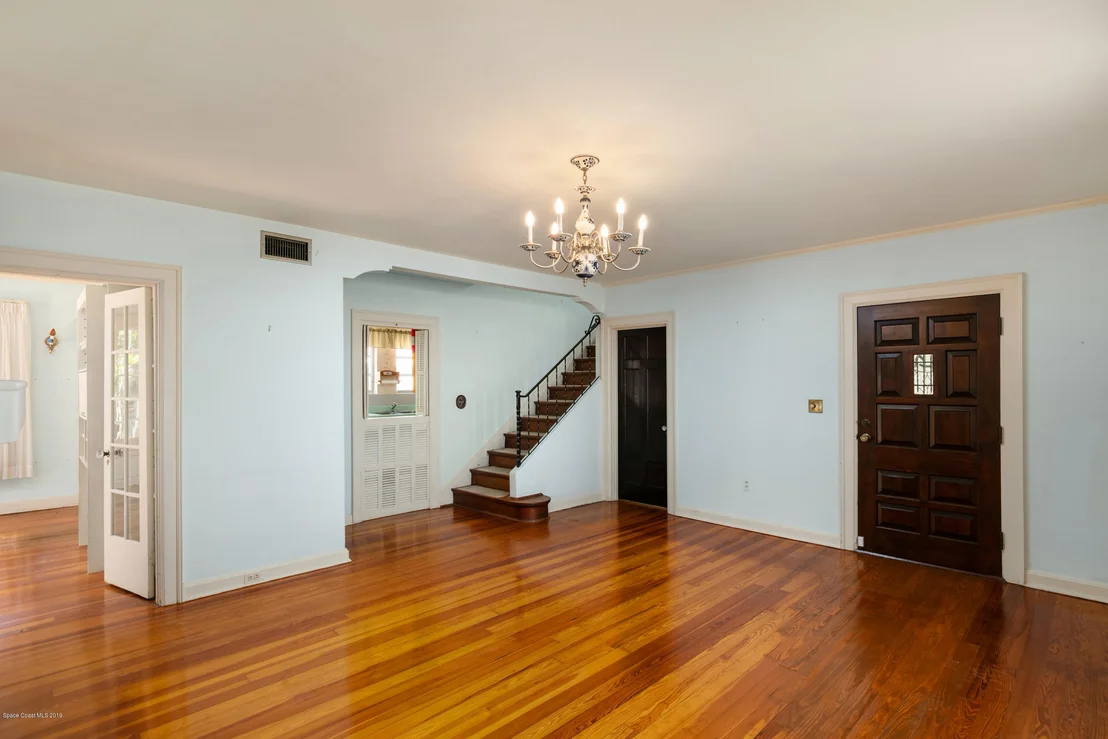 Photo of 1305 Rockledge Drive