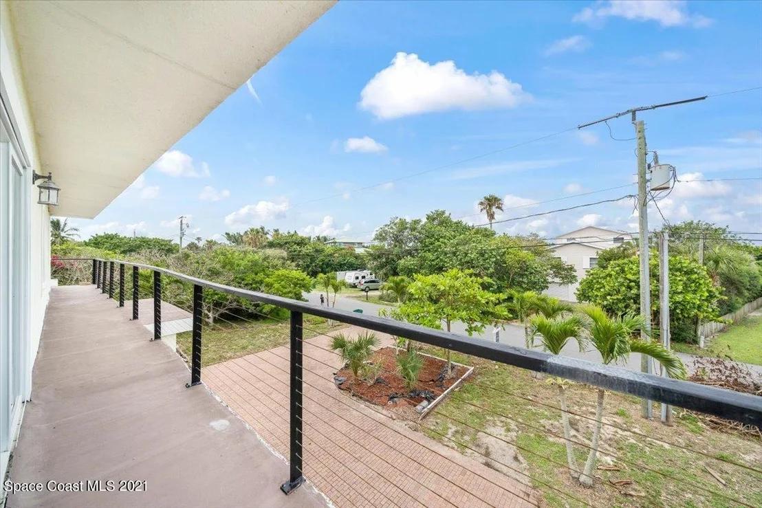 Photo of 5135 Palm Drive