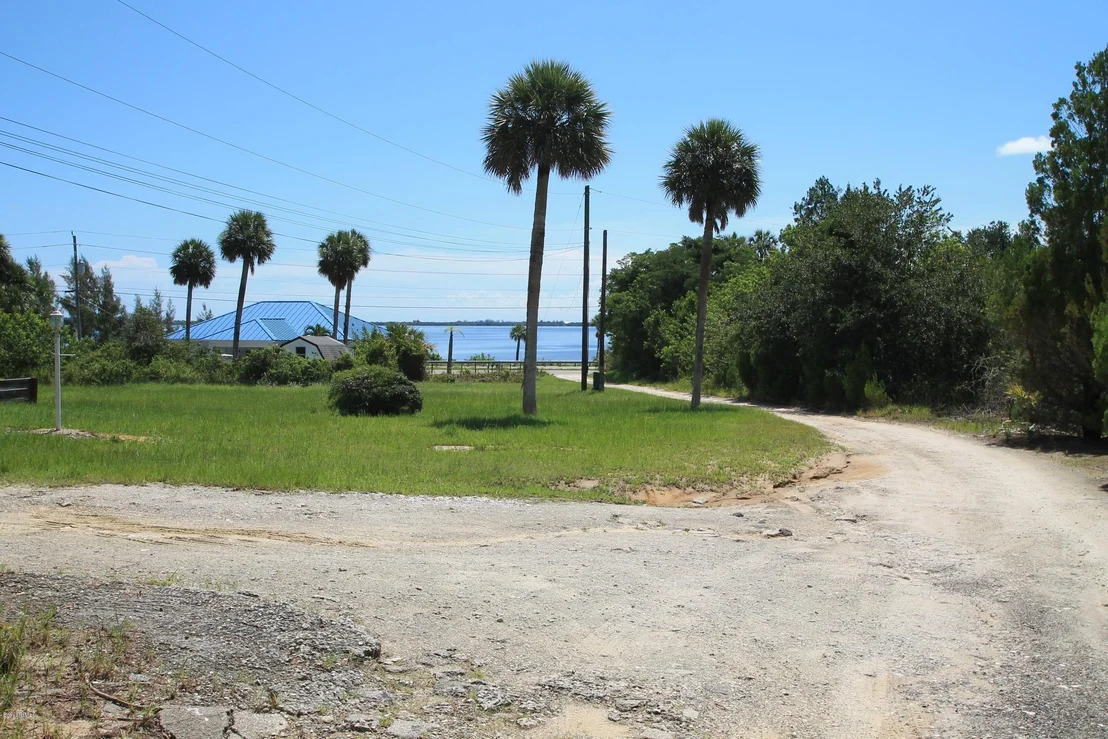 Photo of 7670 Highway 1