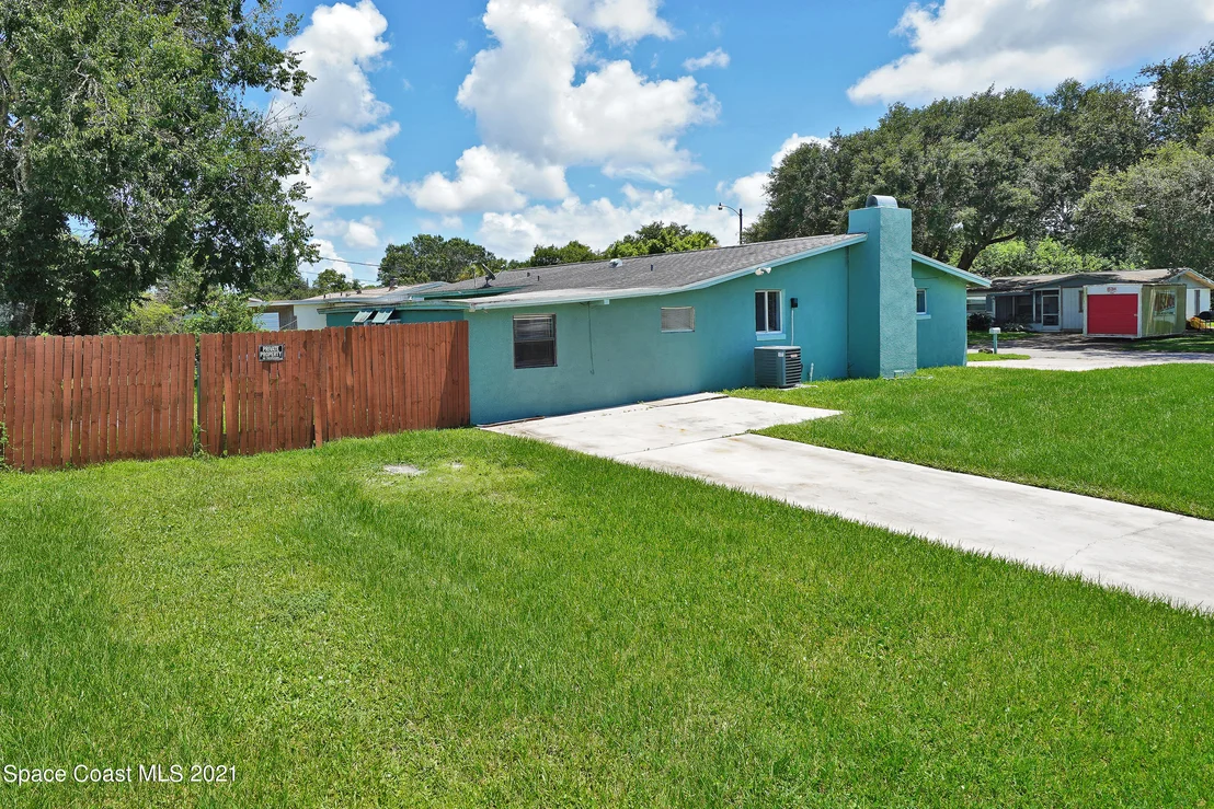 Photo of 2534 Stratford Drive