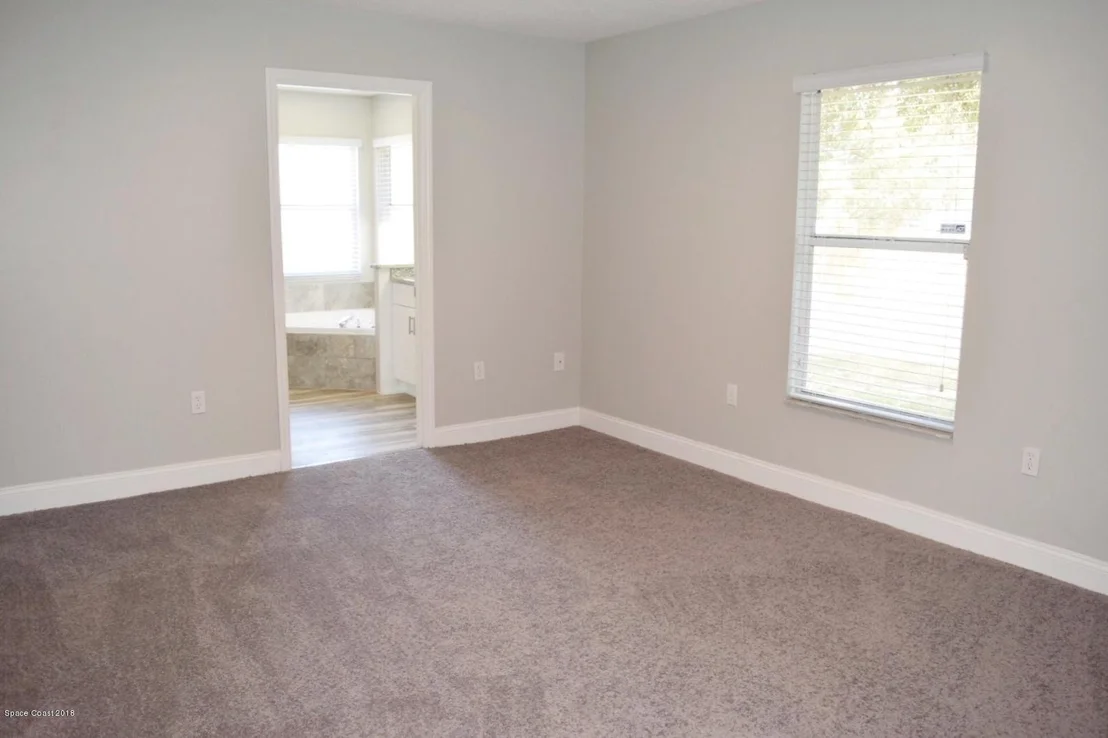 Photo of 6175 Degan Road