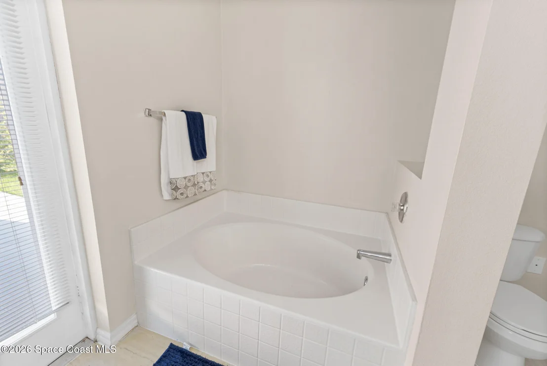 Photo of 2527 Deercroft Drive