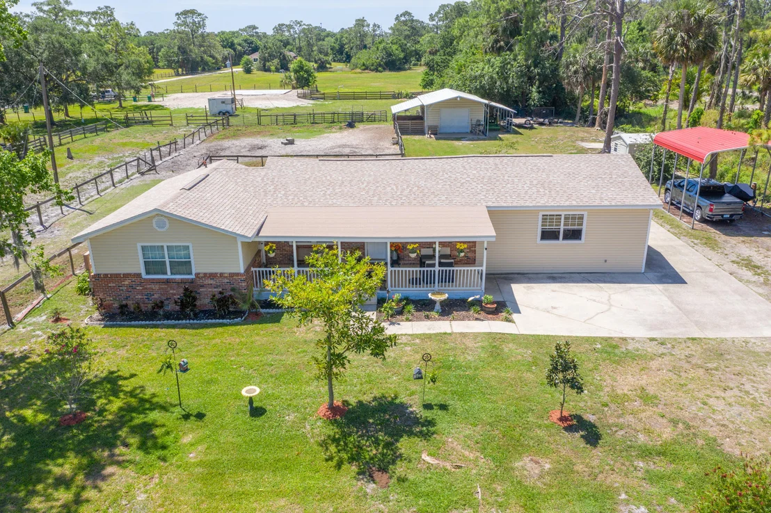 Photo of 3635 Hield Road