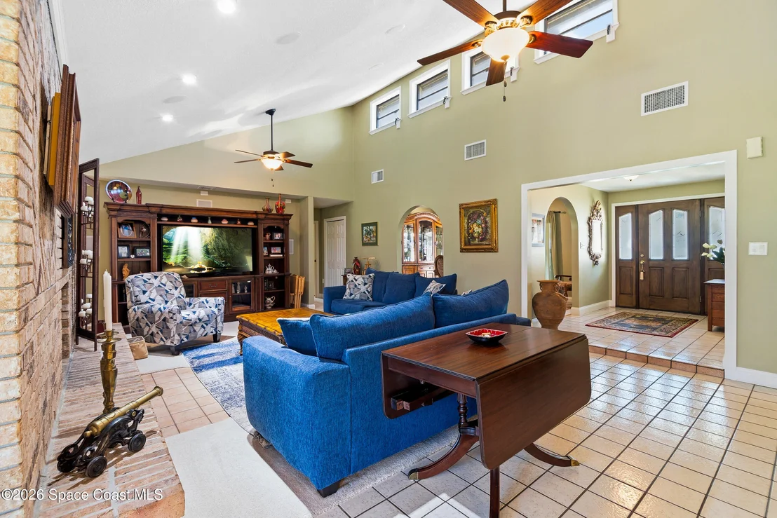 Photo of 1088 Fairlawn Drive