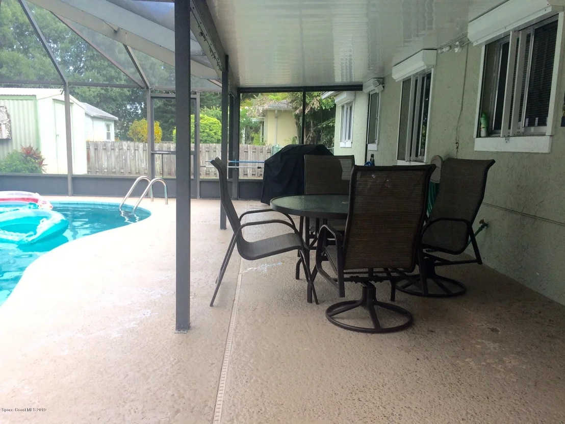 Photo of 2410 6th Street