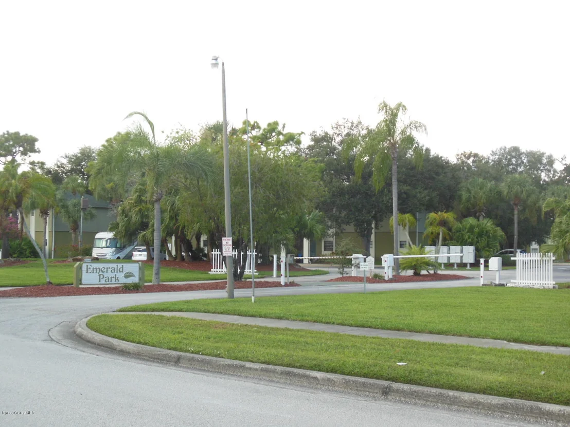 Photo of 2232 Flower Tree Circle