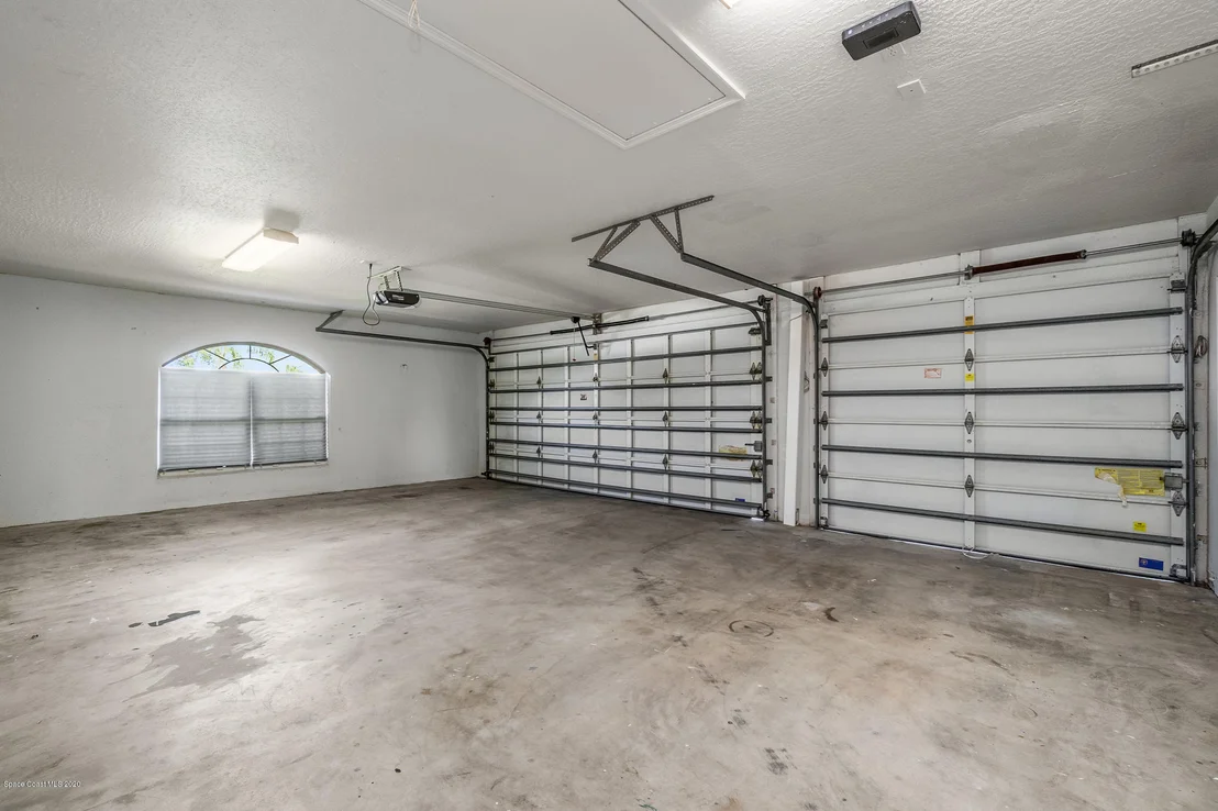 Photo of 978 Wildwood Drive