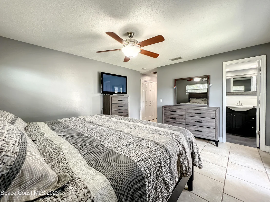 Photo of 2900 Cooper Drive