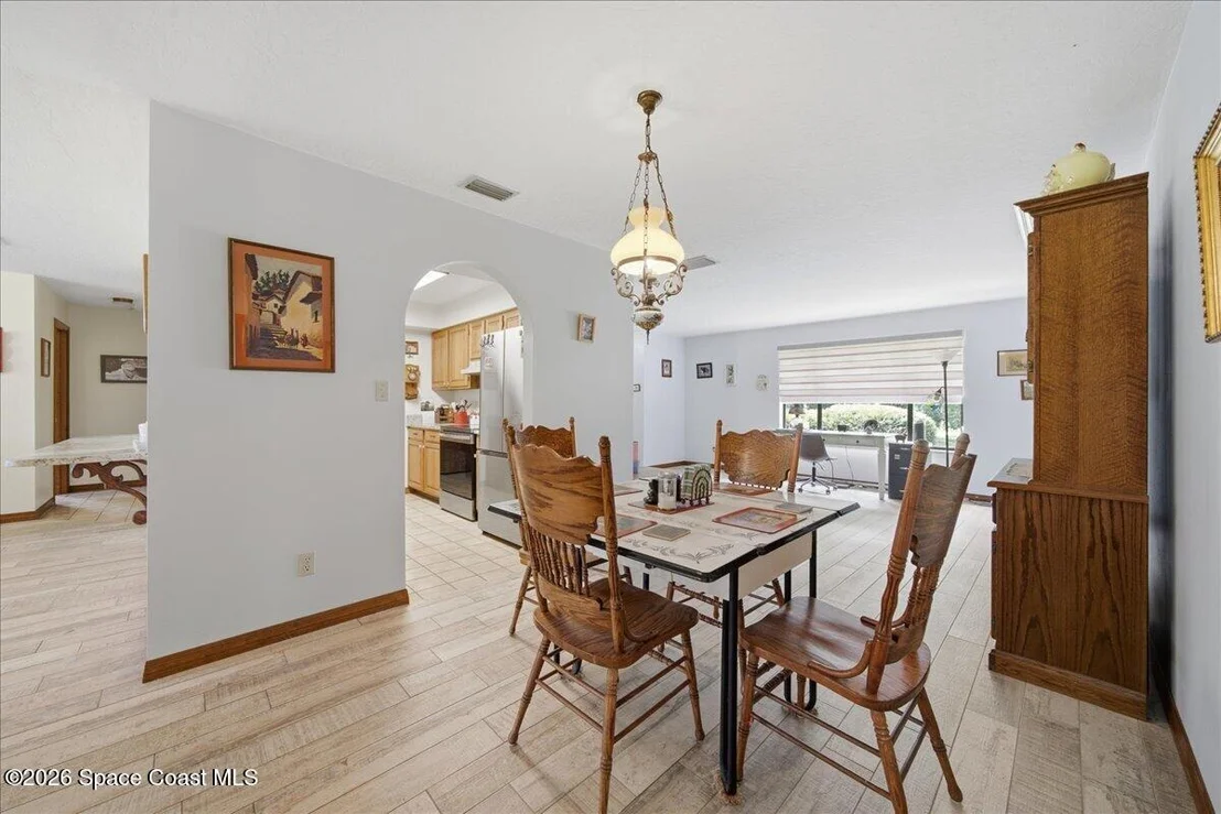 Photo of 2785 Beran Lane