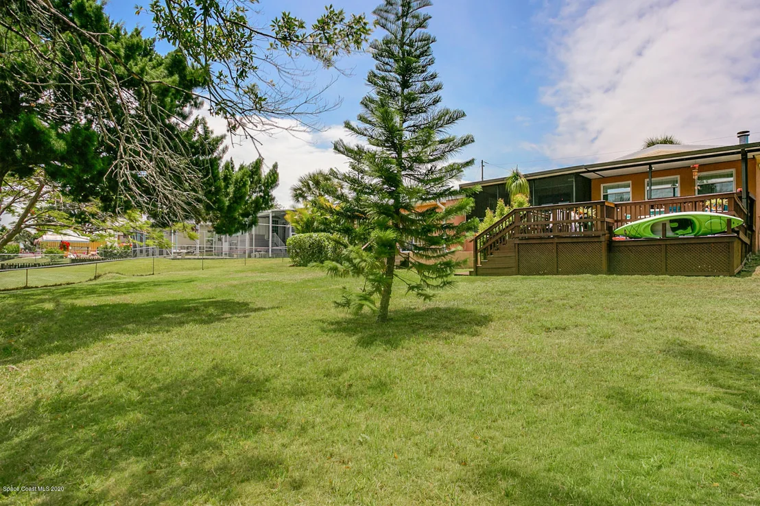 Photo of 1221 Rivermont Drive