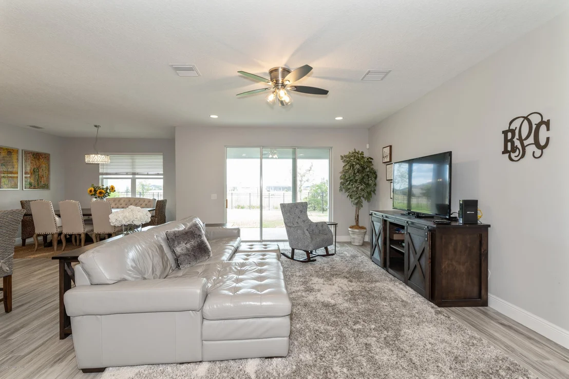 Photo of 7439 Jazero Place