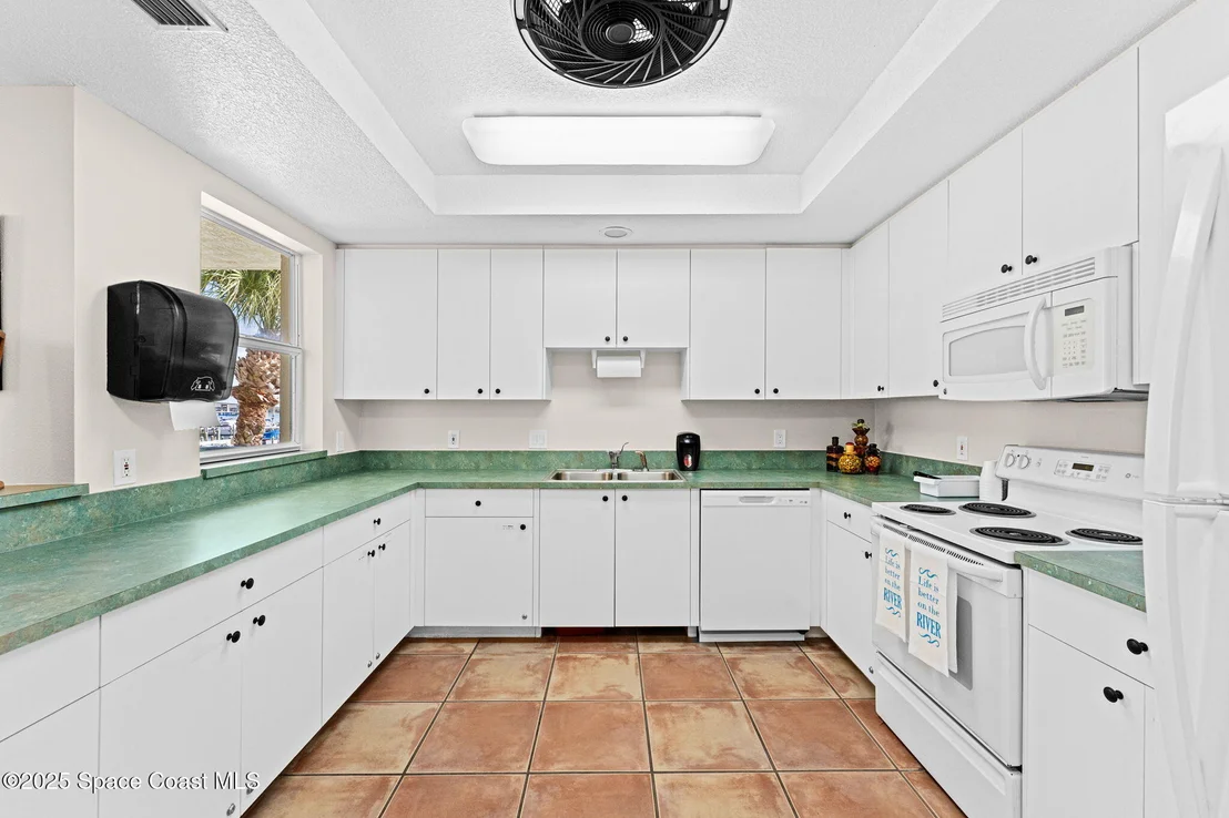 Photo of Unit 301 at 100 Riverside Drive