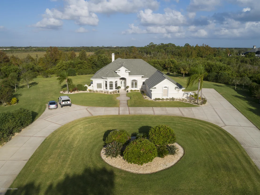 Photo of 866 Oak Park Drive